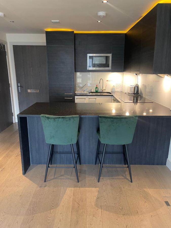 Imperial Wharf Chelsea Apartment Octavia House London Bagian luar foto